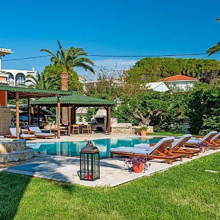 Amor Villa Laganas