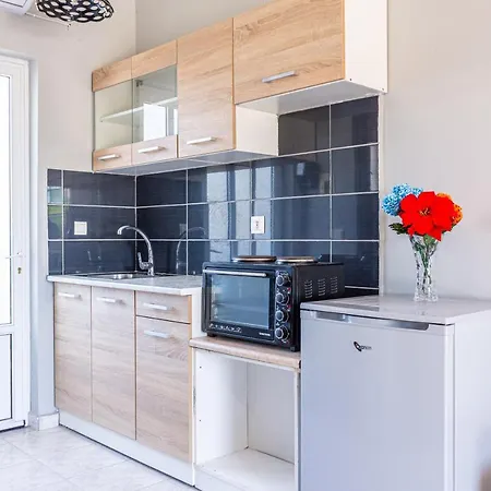 Apartment Brunswick - Pool & Beach *