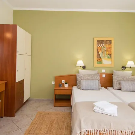 Spira & In The Heart Of Apartment