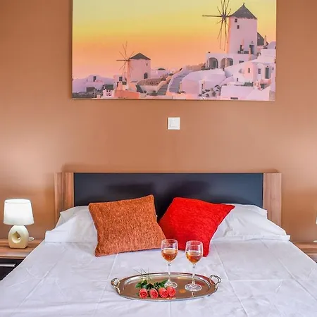Brunswick - Pool & Beach Apartment Laganas
