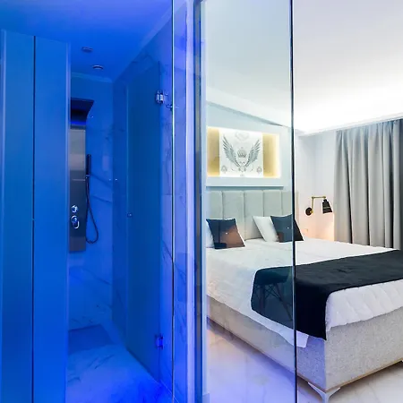 Hotel Ionis Art 4*