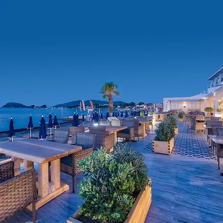 Hotel Mandala Seafront 3*