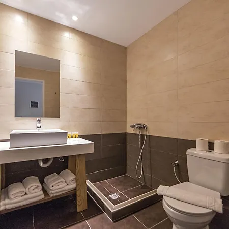Hotel White Olive Premium Cameo