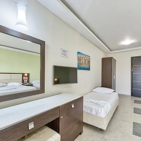 Majestic & Hotel 4*