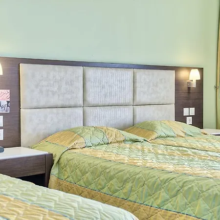 Majestic & Hotel 4*