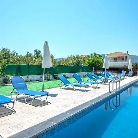 Brunswick - Pool & Beach
