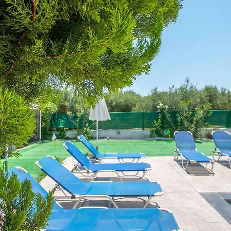 Brunswick - Pool & Beach Apartment *