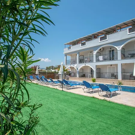Brunswick - Pool & Beach * Laganas