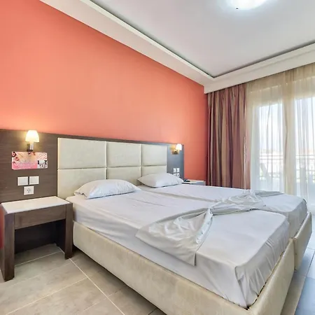 Hotel Majestic & 4*