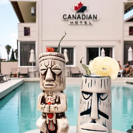 Canadian Hotel 3*