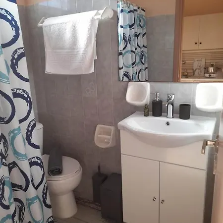 Aza Apartment *