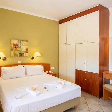 Spira & In The Heart Of Apartment
