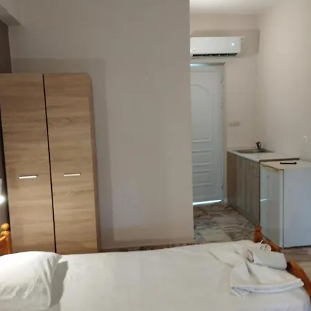 Panos Apartment Laganas