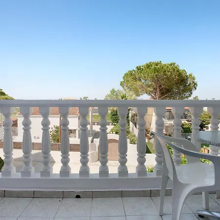 Paradise Zante Standard 6 Apartment Laganas