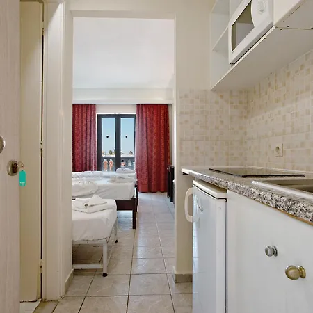 Paradise Zante Standard 6 Apartment