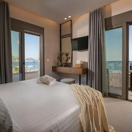 Horizon - Beachfront Luxury, By Zantewize Hotel Laganas