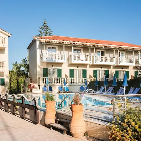 Manthos Beachfront Apartment *