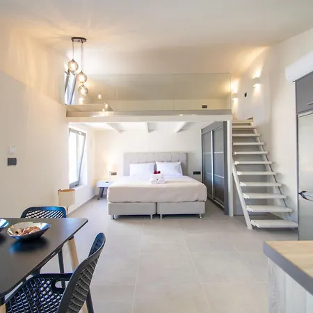 Manthos Beachfront Apartment *