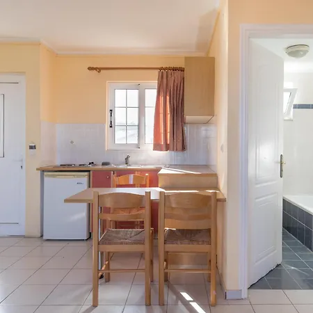 Socrates Guest house Laganas