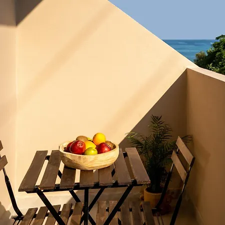 Apartment Seaside Living *