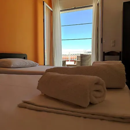 Aparthotel Galini & *