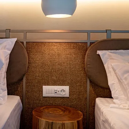 Horizon - Beachfront Luxury, By Zantewize Hotel *