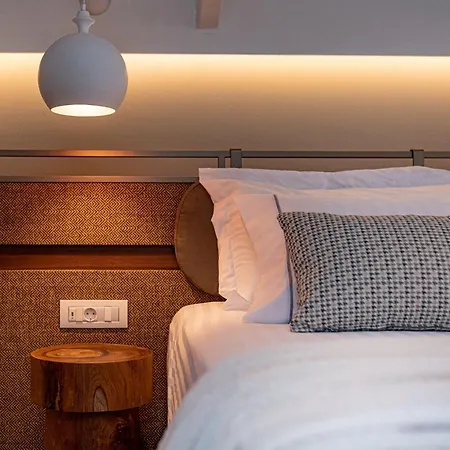 Horizon - Beachfront Luxury, By Zantewize Hotel