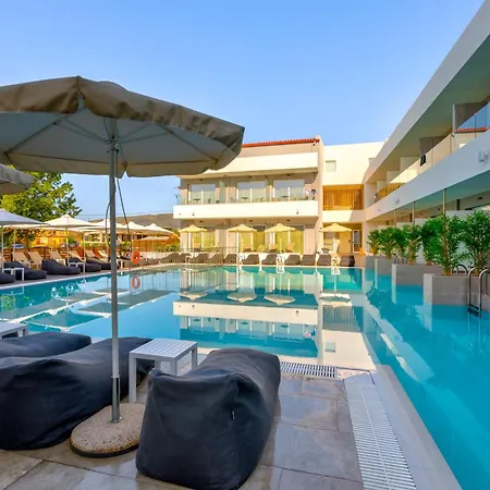 White Olive Premium Hotel 4*