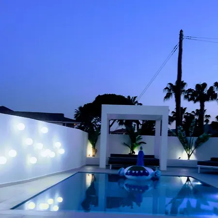 Moon Boutique *