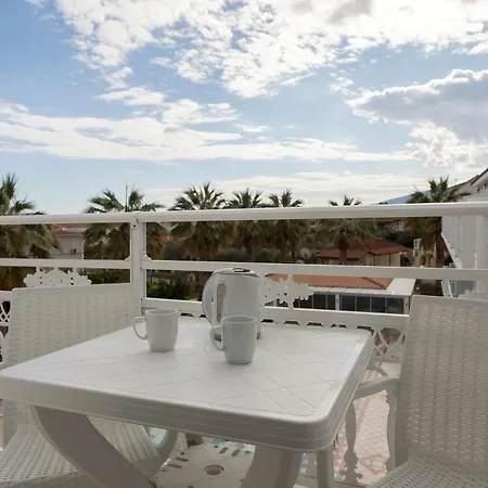 Hotel Holidays