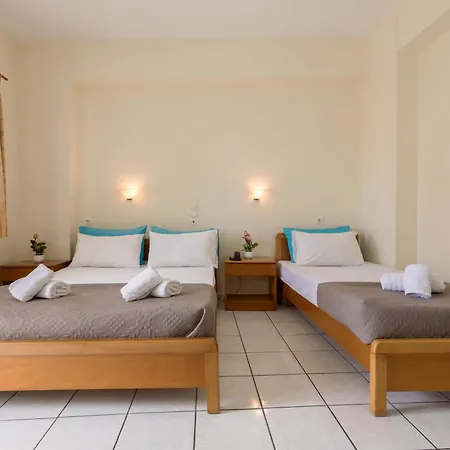 Hotel Holidays 2*