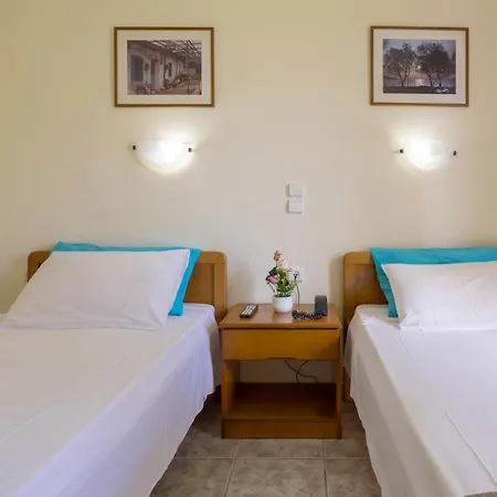 Hotel Holidays 2*