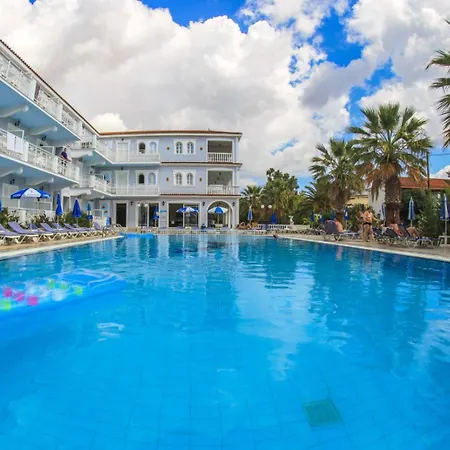 Hotel Holidays 2*
