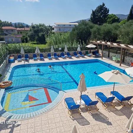 Alex Aparthotel *