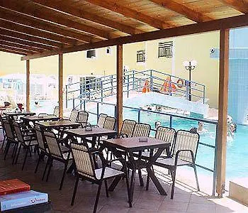 Vossos Aparthotel Laganas