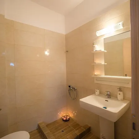 Apartment Tesys And