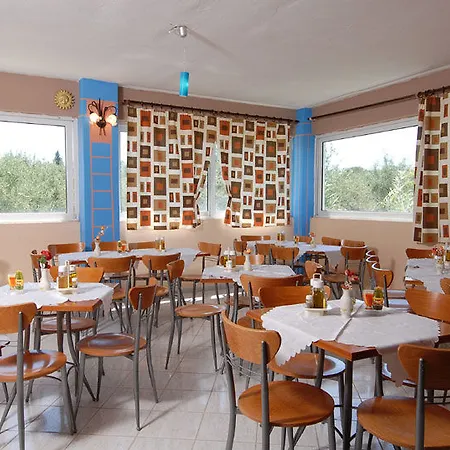 Savvas-demar Hotel 3*