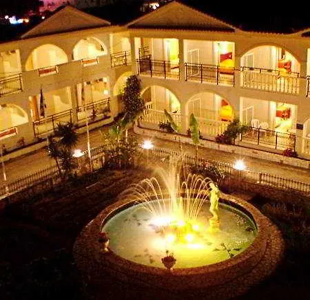 Canadian Hotel 3*