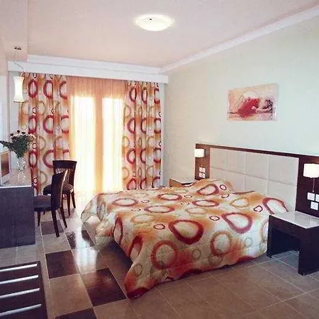 Majestic & Hotel 4*