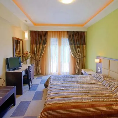 Hotel Majestic & 4*