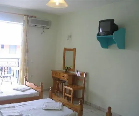 Vossos Aparthotel Laganas