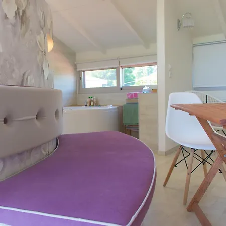 Daizy Boutique Apartment *