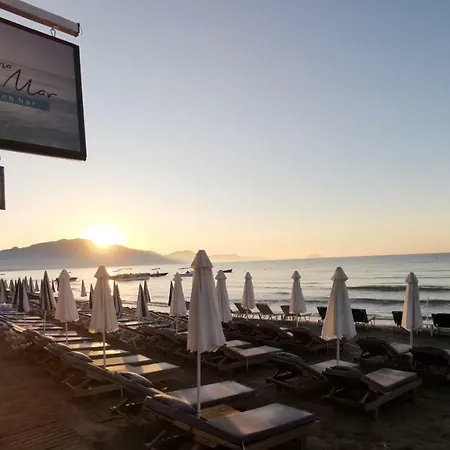 Casa Del Mar Bed & Breakfast